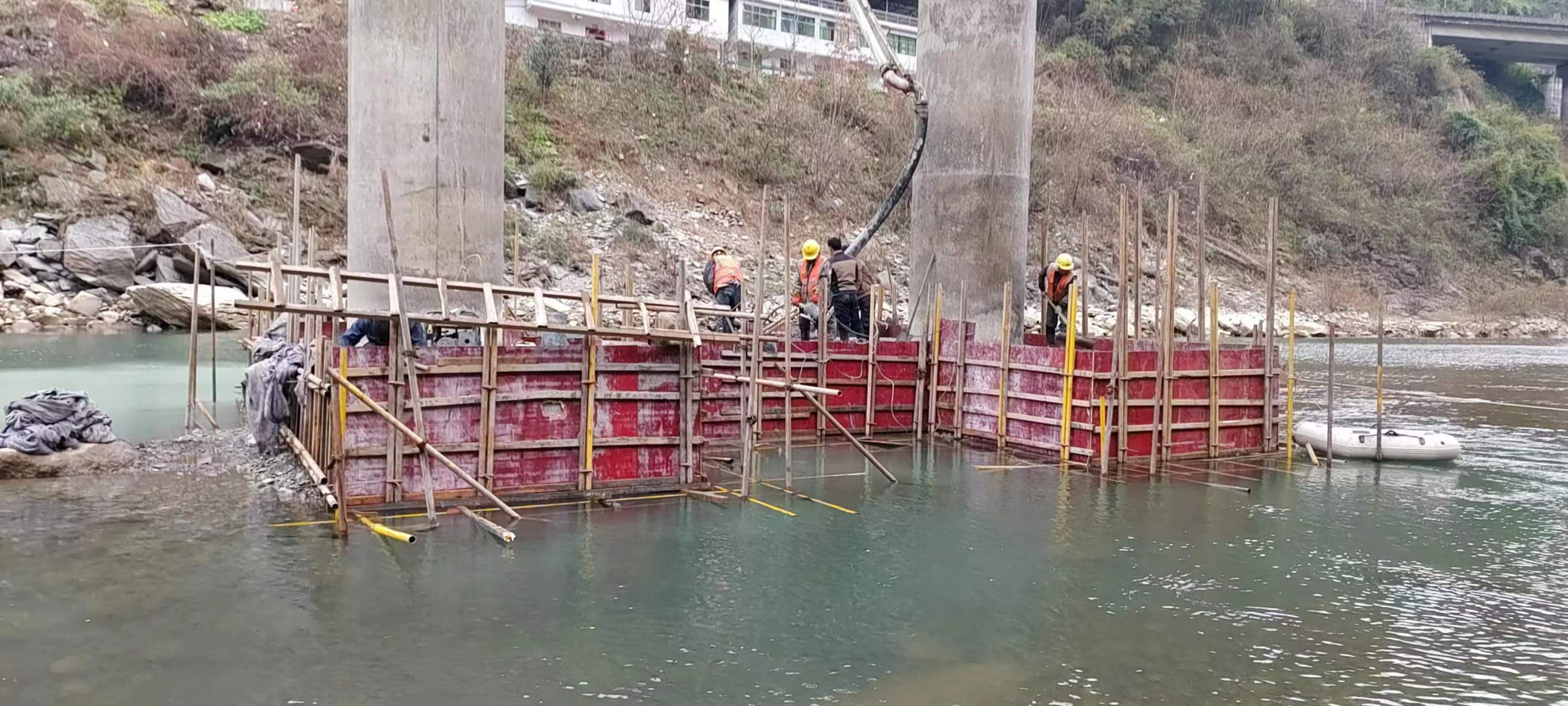 陕西水利工程施工中堤坝渗漏原因以及防渗加固技术